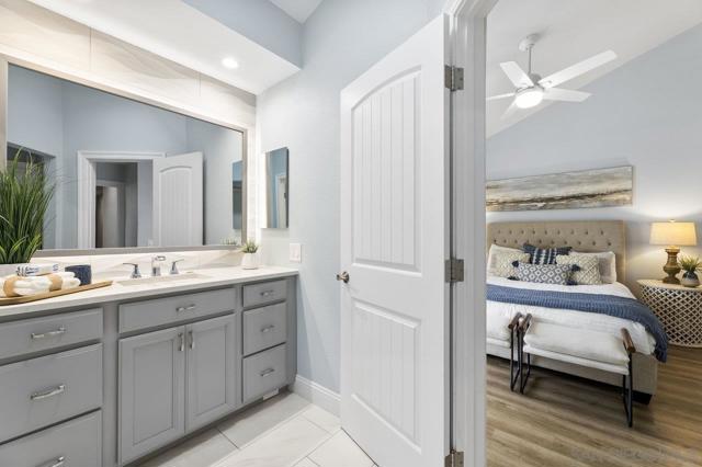 8924 La Cintura Ct, San Diego CA: https://media.crmls.org/mediaz/02ffbf5b-97ee-46e0-86f7-29bd5dfbcce9.jpg