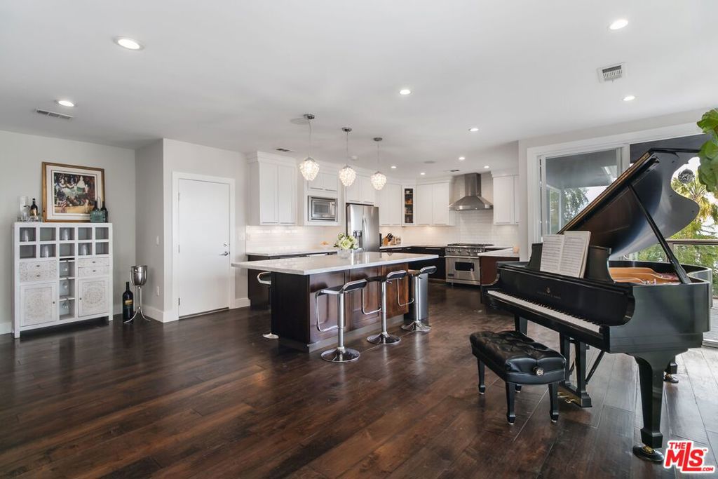3200 Wrightwood DriveStudio City img 16