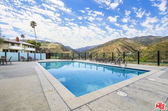 6216 Tapia Drive, Malibu CA: https://media.crmls.org/mediaz/0301c5b2-8553-4edf-bd2c-4b4896f26ac1.jpg