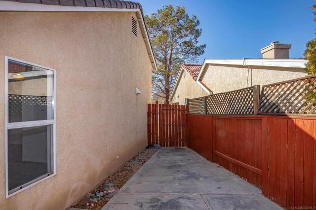 45702 Balmoral Ct, Lancaster, California 93534, 3 Bedrooms Bedrooms, ,2 BathroomsBathrooms,Single Family Residence,For Sale,Balmoral Ct,250019142SD