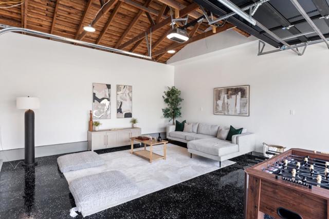 3845 East Lake Way, Redwood City CA: https://media.crmls.org/mediaz/0303096e-7a4e-4762-885a-07015641500e.jpg