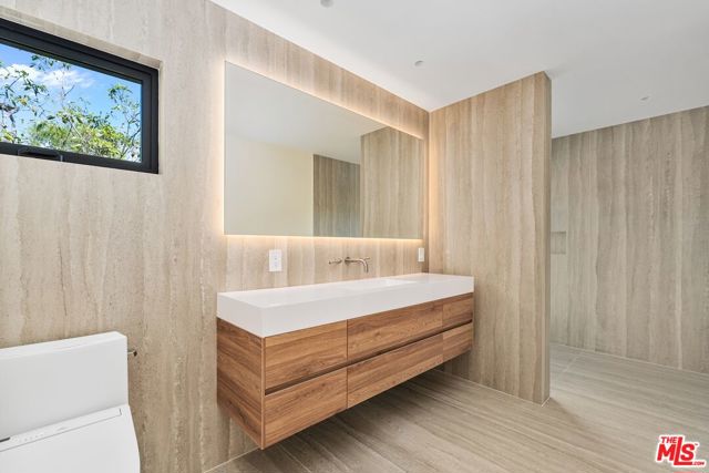 Drew Fenton | 2501 Banyan Drive Los Angeles CA | MLS: 7450499 Drew Fenton | 2501 Banyan Drive Los Angeles CA | MLS: 7450499