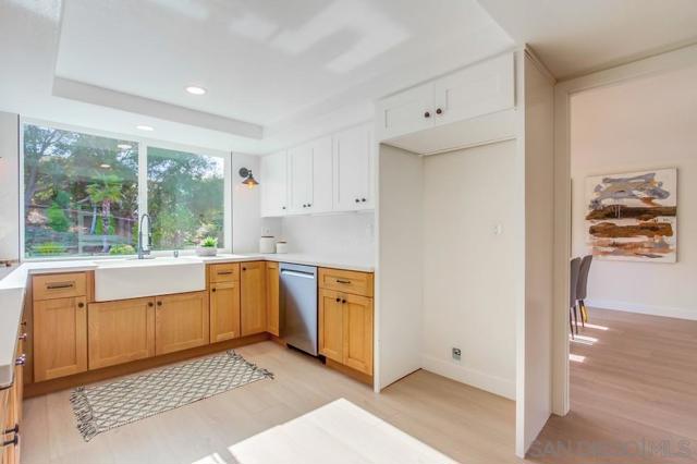 3302 Vista Rocosa, Escondido CA: https://media.crmls.org/mediaz/030393c3-7978-441a-993a-5200b30a0b83.jpg