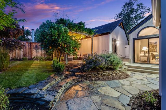 148 Promethean Way, Mountain View CA: https://media.crmls.org/mediaz/0304ce5c-5c8a-48f5-b21f-606666a3ea33.jpg