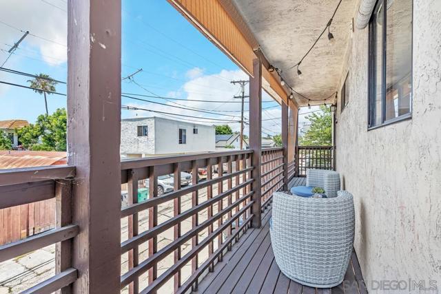3814 Cherokee Ave, San Diego CA: https://media.crmls.org/mediaz/030504fa-83ec-48ed-b4f5-ff1386d66763.jpg