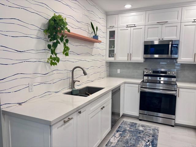5845 Friars Road, San Diego CA: https://media.crmls.org/mediaz/030541f6-fbbe-408a-87b9-86ef56491a9f.jpg