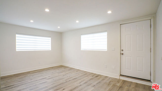 5342 Lexington Avenue, Los Angeles CA: https://media.crmls.org/mediaz/0305741c-ef2f-4ad7-9c72-45df7f2e8b89.jpg