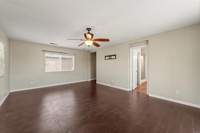 1049 Boulder, Oceanside CA: https://media.crmls.org/mediaz/0305a3fb-5fb5-4ad4-8702-cbfba3a4ab38.jpg