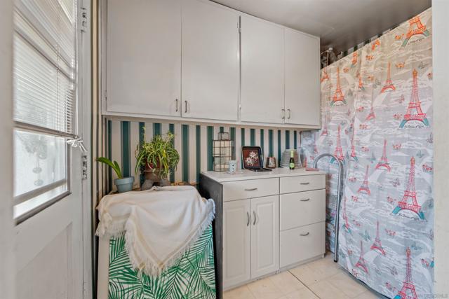 8706 Delta St, La Mesa CA: https://media.crmls.org/mediaz/0305e654-fbb0-4340-9163-fb18e35162f9.jpg