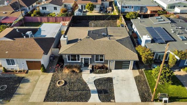 413 Ferndale Avenue, South San Francisco CA: https://media.crmls.org/mediaz/030646eb-7695-4f0d-97aa-e8bf60d6c93d.jpg