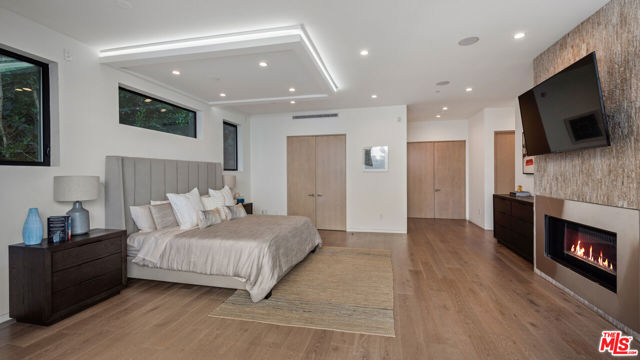 836 N Ogden Drive, Los Angeles CA: https://media.crmls.org/mediaz/03066ad7-422c-4e08-b432-593c456c1d18.jpg