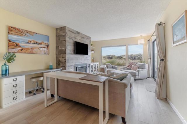 101 Shell Drive, Watsonville CA: https://media.crmls.org/mediaz/030671dd-188d-4465-a51f-3d4f4e0b4ce7.jpg