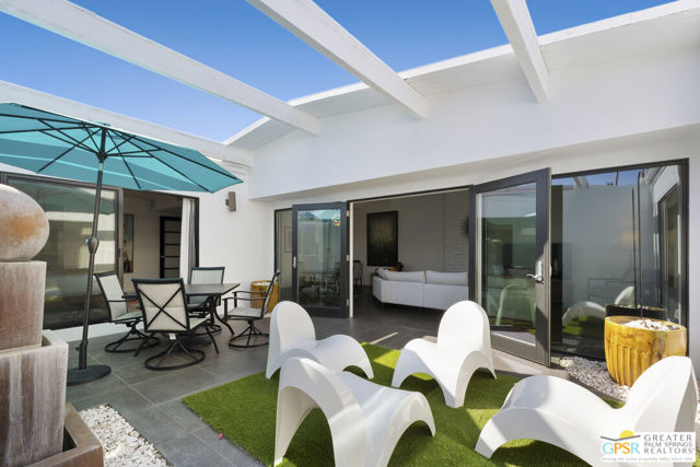 2084 S Lagarto Way, Palm Springs CA: https://media.crmls.org/mediaz/03089ab7-f5b8-46b1-9287-e30b6226c04e.jpg
