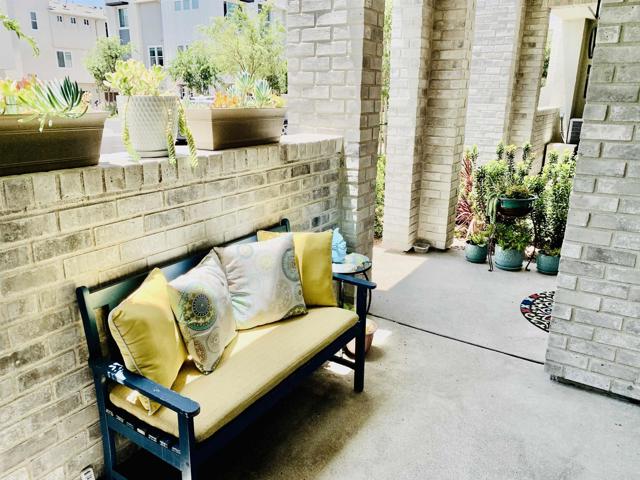 6108 Colt Place, Carlsbad CA: https://media.crmls.org/mediaz/030927dd-97db-407b-80f8-3cc930696f5f.jpg