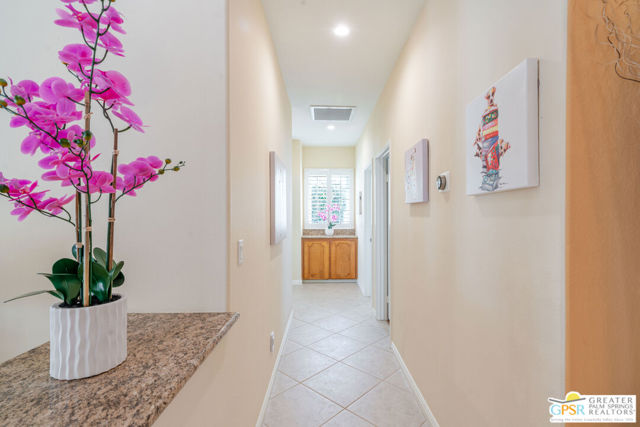 Image 7 of 52 For 77553 Carinda Court