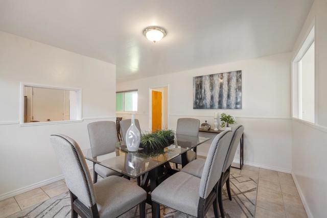 2225 Salisbury Way, San Mateo CA: https://media.crmls.org/mediaz/0309f030-0e36-41a1-b411-7402471c843d.jpg