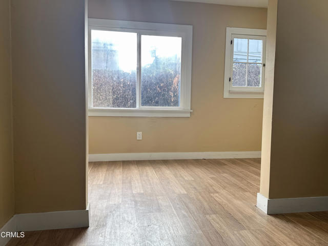 Detail Gallery Image 6 of 15 For 132 N Serrano Ave, Los Angeles,  CA 90004 - 2 Beds | 1 Baths