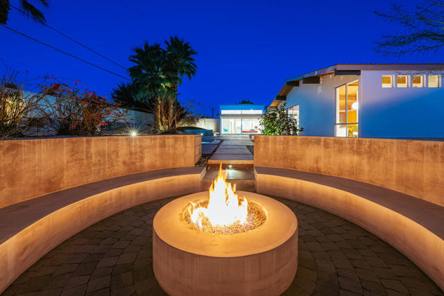 438 E Racquet Club Road, Palm Springs, CA 92262
