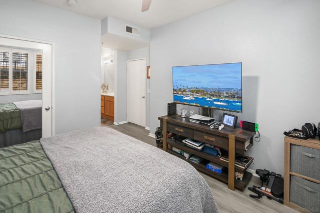 4475 Corona Borealis Dr., San Diego CA: https://media.crmls.org/mediaz/030b843d-95c9-489f-86a2-f767c45f4b01.jpg