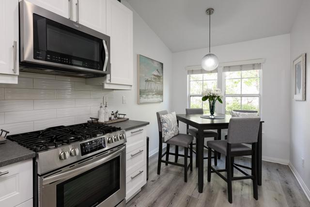 11370 Camino Playa Cancun, San Diego CA: https://media.crmls.org/mediaz/030d474c-71ba-42aa-a448-b418ccc01119.jpg