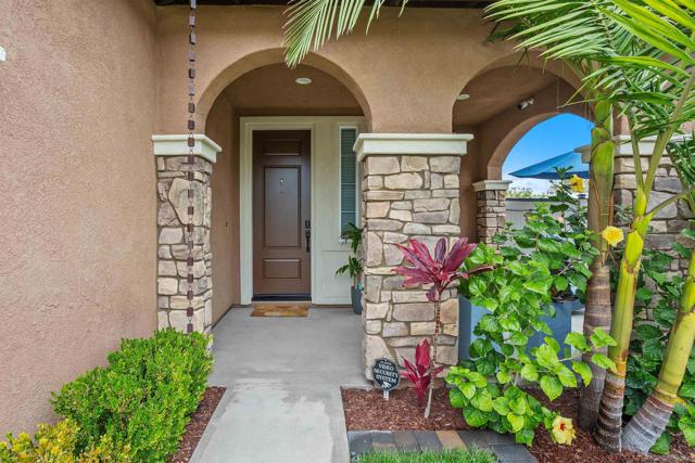 303 Ventasso Way, Fallbrook CA: https://media.crmls.org/mediaz/030e1272-f0af-4a91-af5e-5a41ce7c57c2.jpg