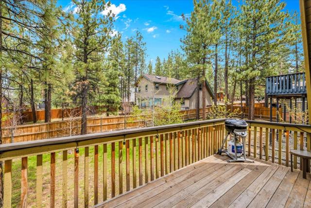 39656 Forest Road, Big Bear CA: https://media.crmls.org/mediaz/030e50bf-e4c5-44b6-b4ad-737545f732c1.jpg