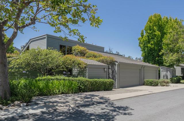 20 Woodside Place, Carmel Valley CA: https://media.crmls.org/mediaz/03110339-2c40-4de5-9e81-de6c28773045.jpg
