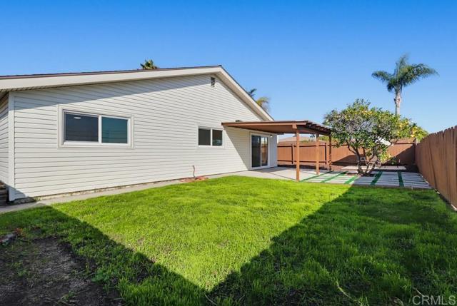 421 Locdel Court, Chula Vista CA: https://media.crmls.org/mediaz/03113717-692e-4624-bd8e-2fd845f16c41.jpg