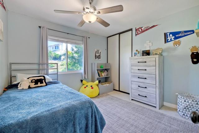 17937 Myrica Ln, San Diego CA: https://media.crmls.org/mediaz/03114fa0-51b3-4974-b967-838cedef5539.jpg