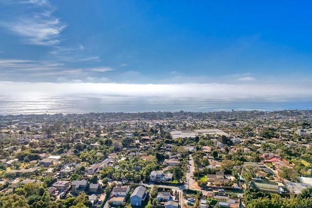 Image 3 of 70 For 630 Poinsettia Park