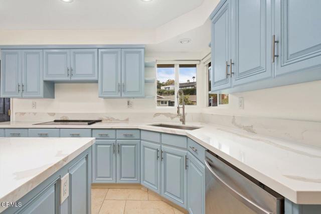 1274 Sunnycrest Avenue, Ventura CA: https://media.crmls.org/mediaz/031385ad-8cae-4af1-b393-d7c8e4821a2b.jpg