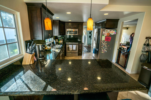 2553 Scott Pl-Kitchen 2