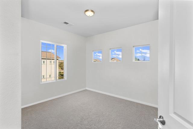 Detail Gallery Image 21 of 41 For 759 Lincoln Place, El Cajon,  CA 92020 - 3 Beds | 2/1 Baths