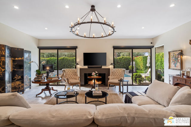46 Princeton Drive, Rancho Mirage CA: https://media.crmls.org/mediaz/03154a6f-418e-4df8-8324-c43b70e2a365.jpg