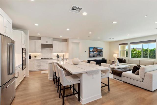 80435 Palatine Crt Court, La Quinta CA: https://media.crmls.org/mediaz/03159967-3156-4404-9bc2-ede2ba8ba543.jpg