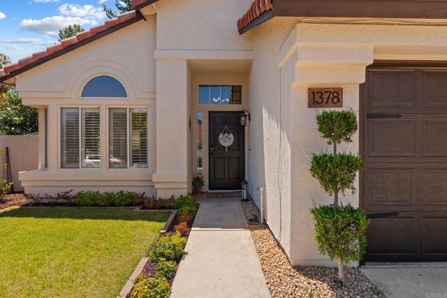Detail Gallery Image 6 of 43 For 1378 Corte Lira, San Marcos,  CA 92069 - 4 Beds | 3 Baths