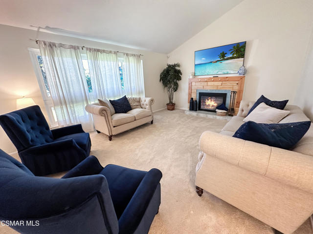3002 Granville Avenue, Simi Valley CA: https://media.crmls.org/mediaz/03174588-b8e0-4c01-9de0-87b5e465fb5b.jpg