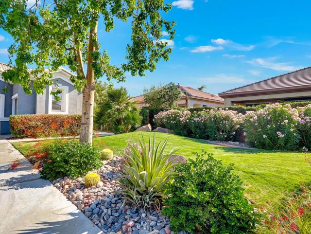 80418 Dumphries Court, Indio CA: https://media.crmls.org/mediaz/0318de65-14ef-487d-bdab-7715404cf467.jpg