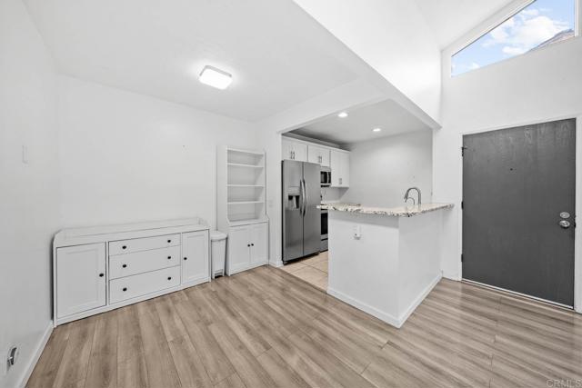 Detail Gallery Image 2 of 32 For 2920 Briarwood Rd #G12,  Bonita,  CA 91902 - 1 Beds | 1 Baths