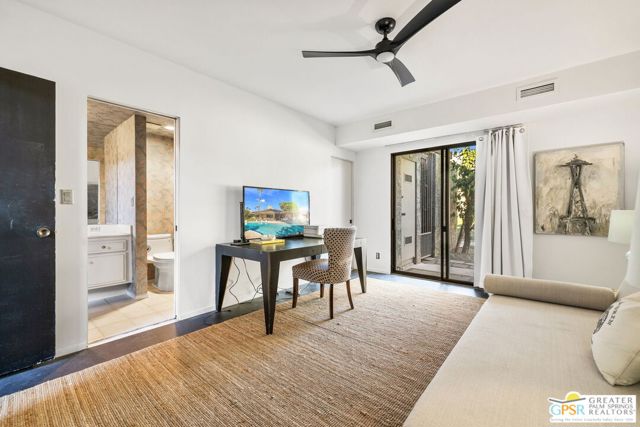 40675 E Thunderbird Terrace, Rancho Mirage CA: https://media.crmls.org/mediaz/03194b94-fe35-4da5-b0f7-e6ae2863e525.jpg