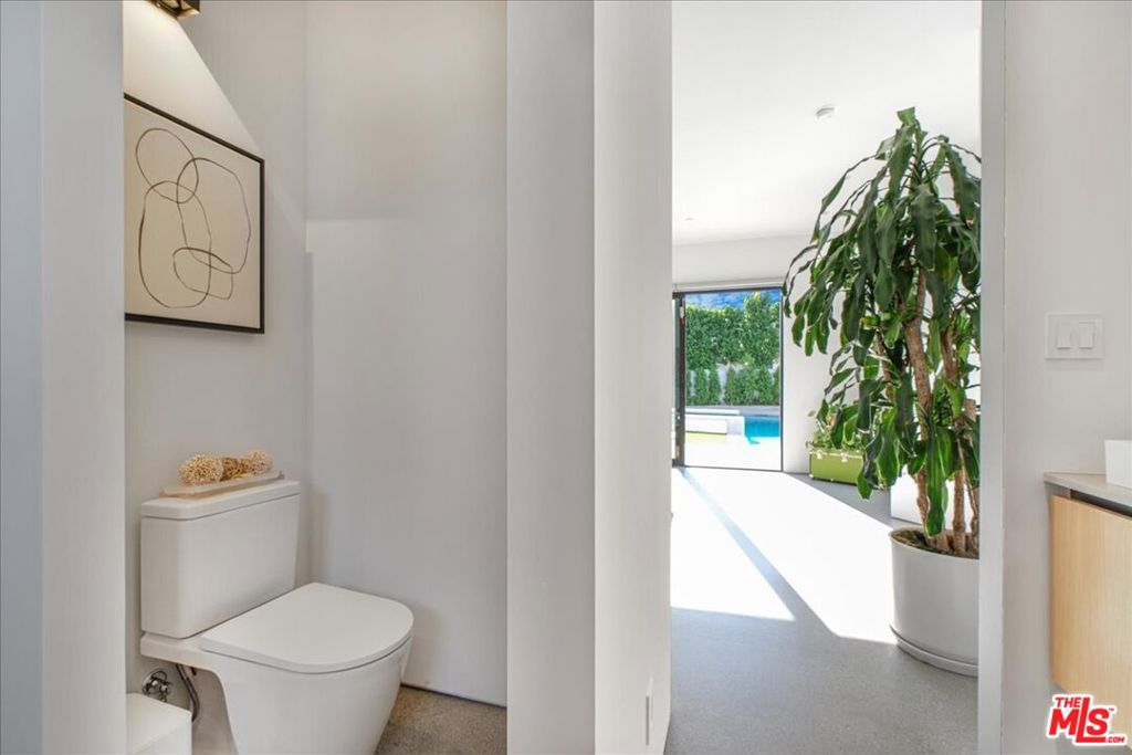 MLS #25516781 img 24