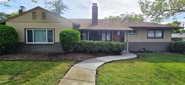 1142 Oakwood Ave, Vallejo CA: https://media.crmls.org/mediaz/031a8c3a-3701-4206-ae6b-d60fa25887bb.jpg