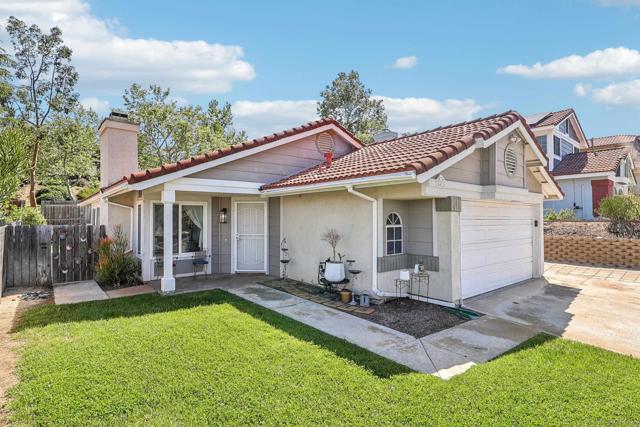 2431 Bobcat Gln, Escondido CA: https://media.crmls.org/mediaz/031a9048-7ee2-43ba-8536-29df35232e33.jpg