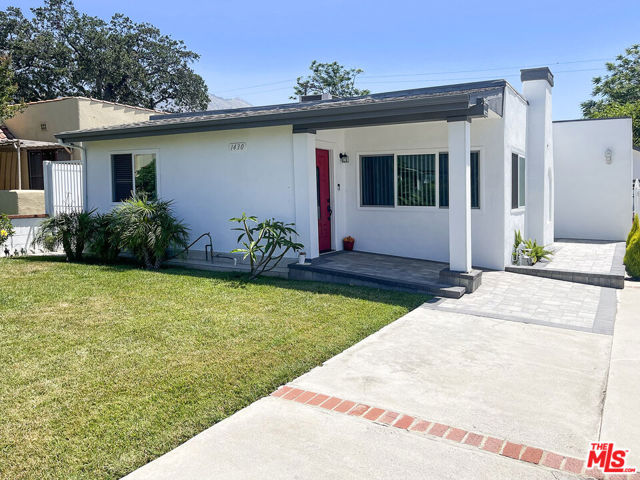1430 N Dominion Avenue, Pasadena CA: https://media.crmls.org/mediaz/031b83a0-a5af-4455-b759-b567e9f84c84.jpg