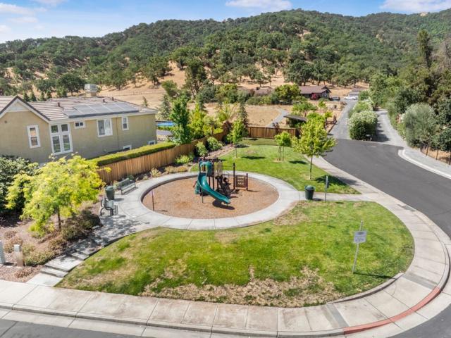 5807 Casita Way, Gilroy CA: https://media.crmls.org/mediaz/031bdac6-da02-4e0c-99f3-d3ba5ae4a269.jpg