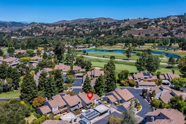 9662 Willow Court, Carmel CA: https://media.crmls.org/mediaz/031bde89-0d1a-46ec-a28f-39b58f7aa4e0.jpg