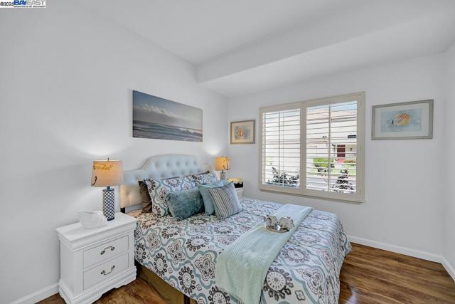 Image 29 of 60 For 2202 Oceanside Way