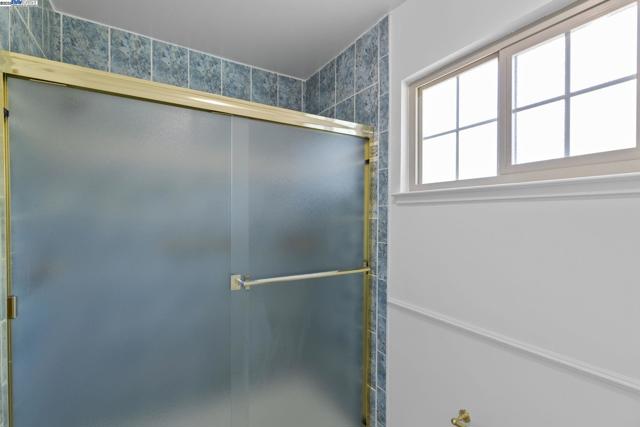 1927 Foxswallow Cir, Pleasanton CA: https://media.crmls.org/mediaz/031d305a-2a0d-4fcf-bf8d-53a4c4095129.jpg