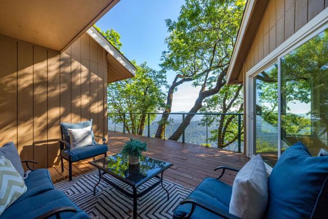 20243 Beatty Ridge Road, Los Gatos CA: https://media.crmls.org/mediaz/031f2907-638d-46f0-87ef-620a67f9fda3.jpg