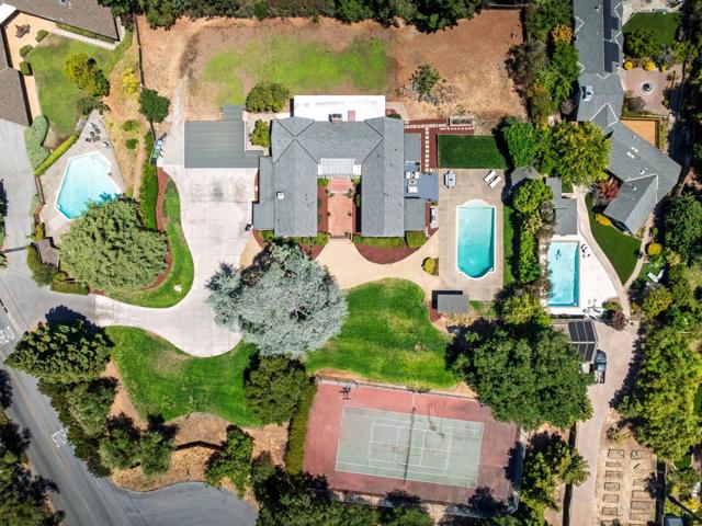 730 Mora Drive, Los Altos CA: https://media.crmls.org/mediaz/031f298d-c2f8-477f-b601-eb9a6a03c206.jpg